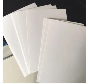 Qadoqlash uchun issiq sotiladigan oq Fbb C1s fil suyagi taxta qog'ozi